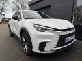 Lexus LBX 1.5 FWD Elegant Black Edition