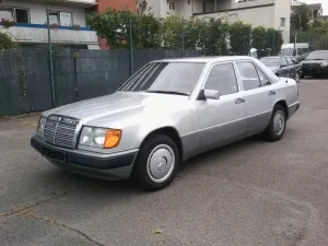 Mercedes-Benz E 230  Aut. SD