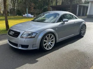 Audi TT Coupe 1.8T quattro 165 kW S line EDEL01