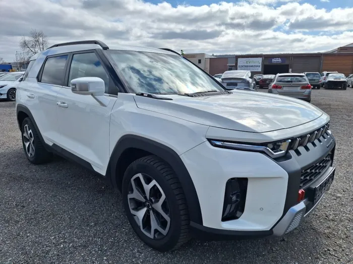 Ssangyong Torres 1.5 4x4*AUTOMATIC*! LEDER*NAVI*M+S*TOP!