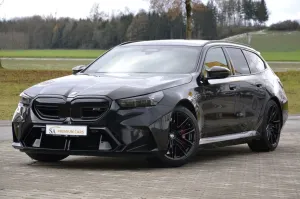 BMW M5 Touring 360 BOWERS DR.ASS.PRO SITZBELÜFT PANO