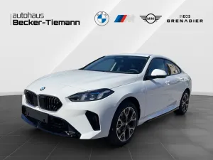 BMW 220 - UPE 47.090,- € #exclusive