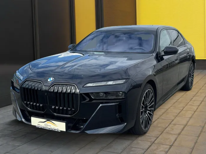 BMW 740d xDrive+M-Sport+ACC+Pano+B&W+Standh
