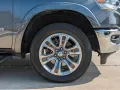 Dodge RAM 1500 4x4 Limited CrewCab unfallfr.im Vorlauf