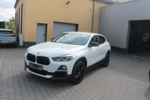 BMW X2 sDrive18i*LED*Navi*RÜKA*AHK*neuer 20