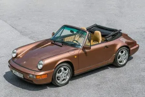 Porsche 964 Carrera 2 Cabrio