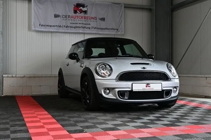 MINI Mini Cooper S *Pano/SHZG/Bi-Xenon/PDC/Leder*