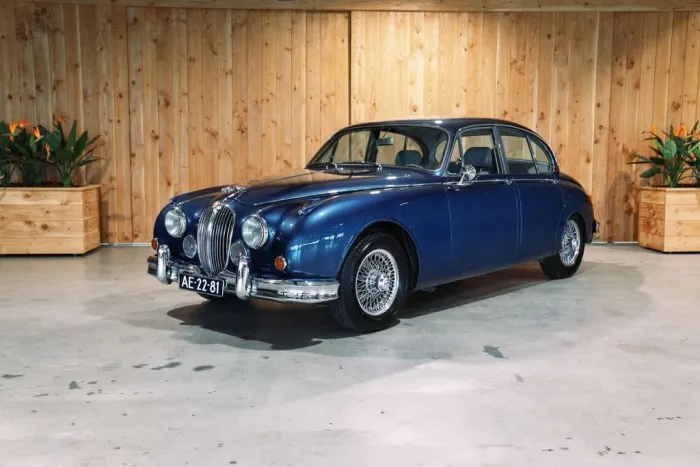 Jaguar MK II 3.8 - EUR 160k Restauration -