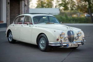 Jaguar MK II 3.8 im Traumzustand mit Webasto Faltdach