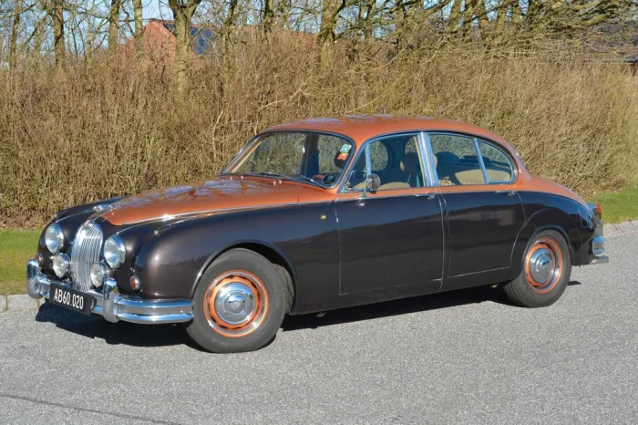 Jaguar MK II