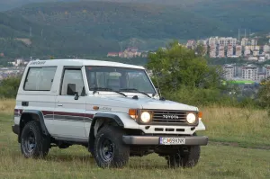 Toyota Land Cruiser PZJ73 3.5D