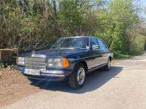 Mercedes-Benz 230E W123,Zstd.2,sehr gepflegt,2Hand,Scheckheft