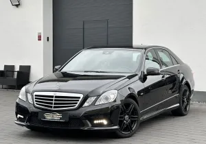 Mercedes-Benz E 250*AMG-LINE*COMAND*BlueE*SHZ*PDC*XENON*