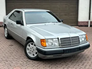Mercedes-Benz CE 300 H-Zulassung Klima ASD SSD TÜV 08/27 