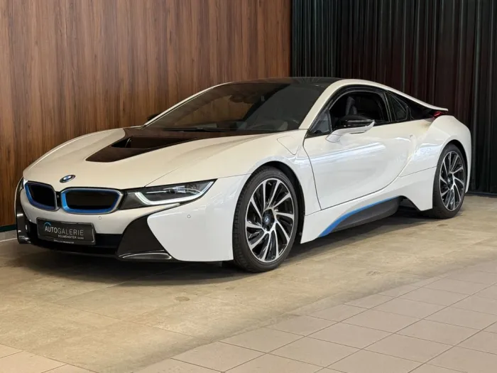 BMW i8 Coupe Pure Impulse°LED°VC°Kamera°HUD°H&K°