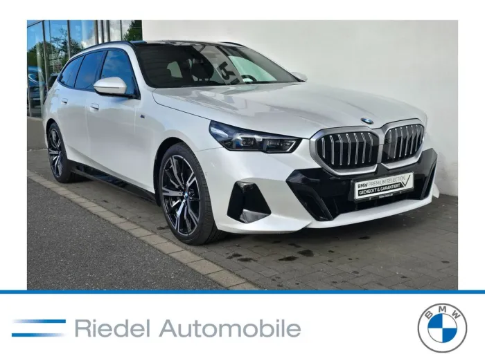 BMW 540d xDrive Touring M Sportpaket*Pano*AHK*Stdhzg