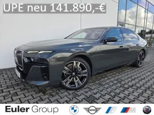 BMW 740 dA xDrive M-Sport Sportpaket Luftfederung Ni