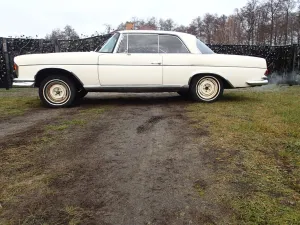 Mercedes-Benz SE 300 Coupe