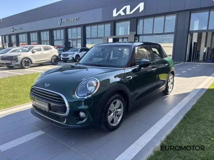 MINI Mini Cooper D 1.5 TwinPower Turbo Cooper D Busin