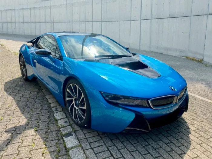BMW i8 Baureihe i8 Coupe Basis