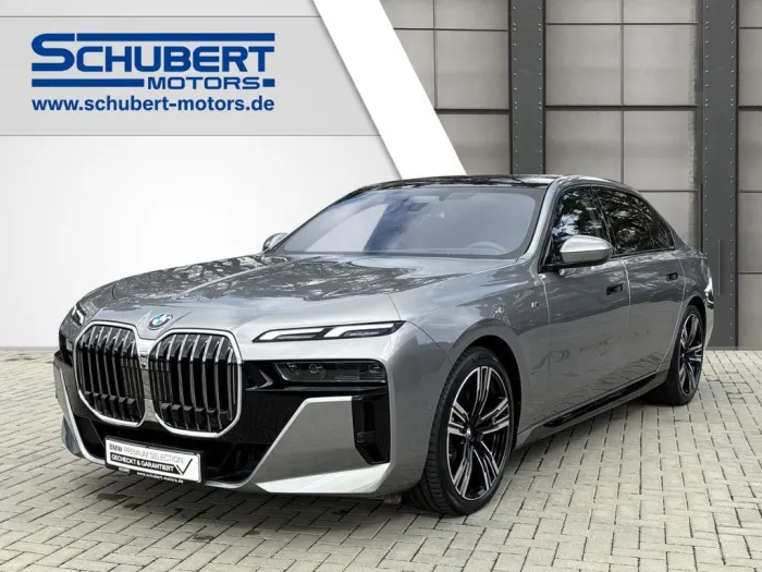 BMW 740 d M-Sport Panorama Stand-HZG B&W DA Prof. 36