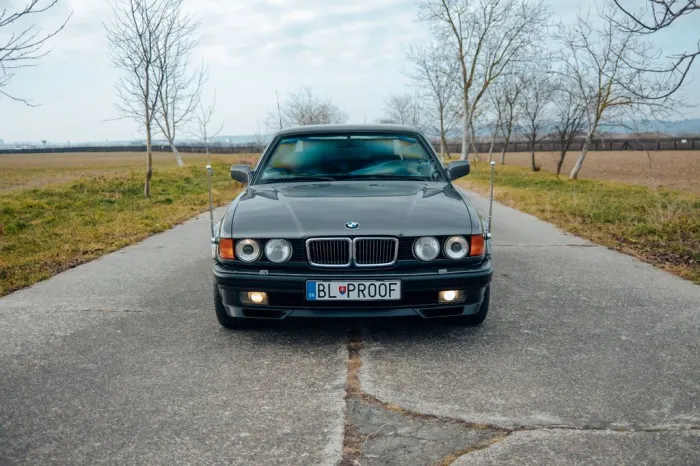 BMW 750iL Security