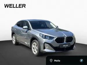 BMW X2 sDrive20i HUD Navi LED Klima PDC el. Fenster