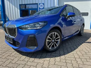 BMW 218i - M-PAKET - AHK - PREMIUM-PAKET - LED - SZH
