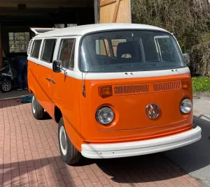 Volkswagen T2 b Fensterbus 8-Sitzer Restauriert US Import
