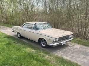 Dodge Custom 880