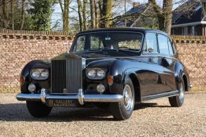 Rolls-Royce Phantom V by James Young 
