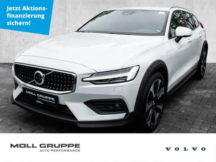 Volvo V60 Cross Country B4 AWD Plus Harman/Kardon LED