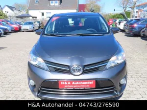 Toyota Verso Life