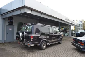 GMC Vandura 5,7 V8-low top,  LPG