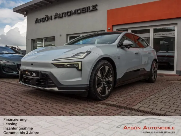 Polestar 4 Long Range Dual Engine Panorama