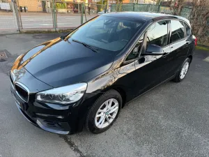 BMW 218i  Active Tourer Advantage  - NAVI - SHZ -