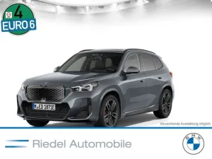 BMW iX1 xDrive30 Navi Tempom.aktiv Panoramadach