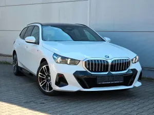 BMW 530e M Sport (Kamera/Panorama/H&K)