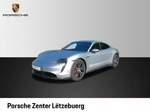 Porsche Taycan 4S