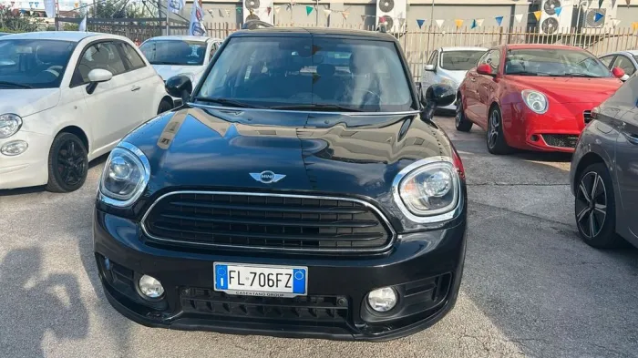 MINI Mini Cooper D Countryman 1.5 One Hype