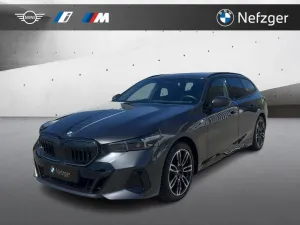 BMW 540 d xDrive Touring M Sport StandHZG AHK HUD B&