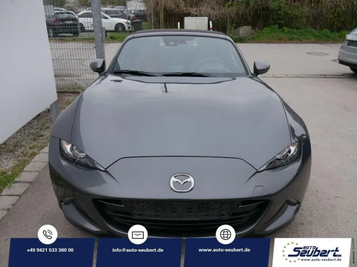 Mazda MX-5*PDC-HINTEN*KAMERA*TEMPOMAT*SHZ*KESSY*NAVIGA