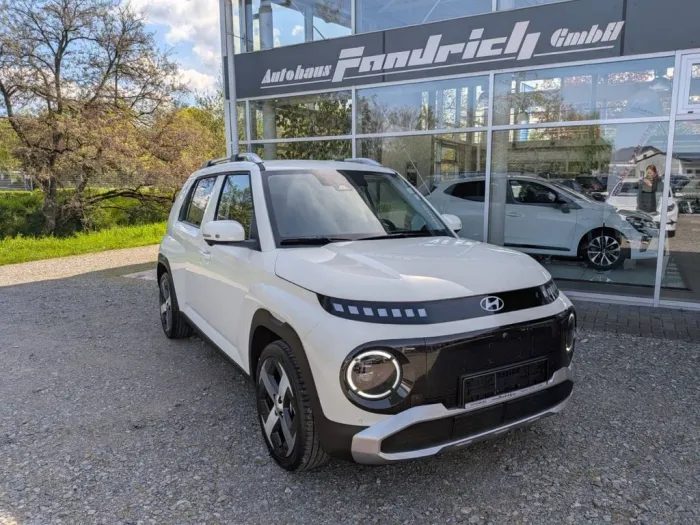 Hyundai Inster Evolve sky 49 kWh / Schiebedach/ 360 Kame
