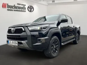 Toyota Hilux Double Cab Invincible 4x4 + WKR