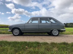 Renault R 16 TL mit 5-Gang