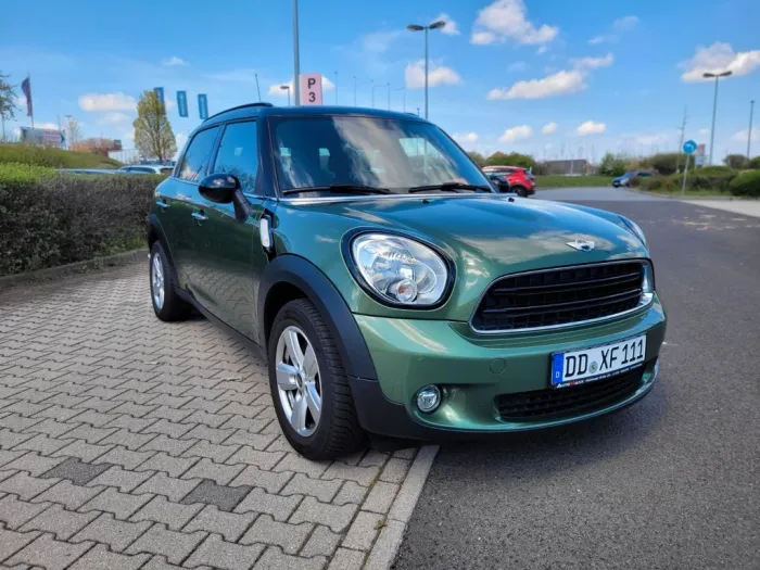 MINI Cooper one Countryman 