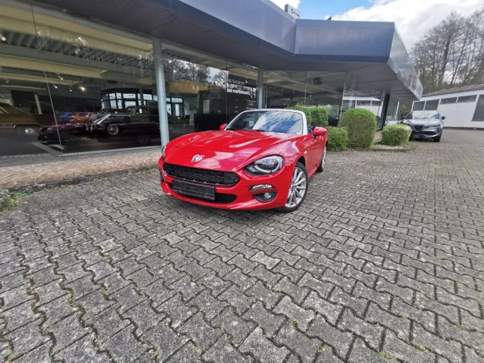 Fiat 124 Spider Lusso