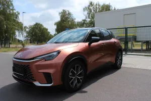 Lexus LBX 1,5 Hybrid FWD Emotion°LED°KAM°NAVI°KEYLESS
