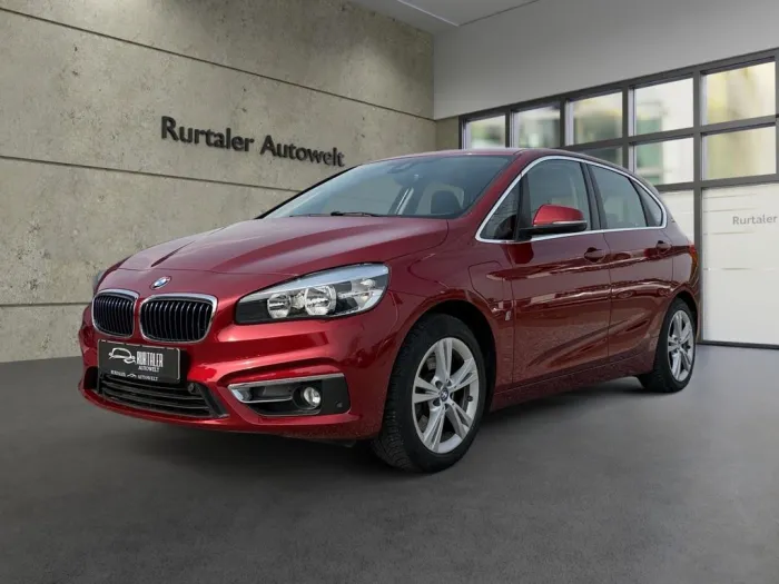 BMW 225 2 Active Tourer 225 xe Luxury Line *NAVI*RFK