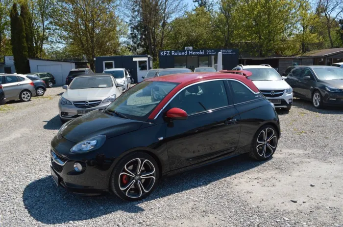 Opel Adam S